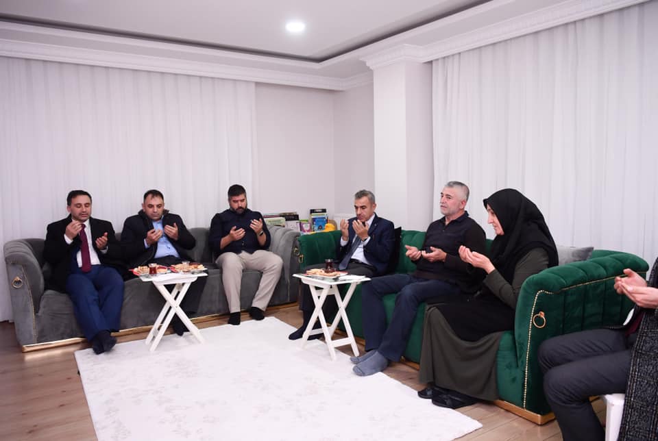 Kaymakamımız Atakan Atasoy, Şehit Polis Memuru Muammer Nacakoğlu'nun Ailesini Ziyaret Etti